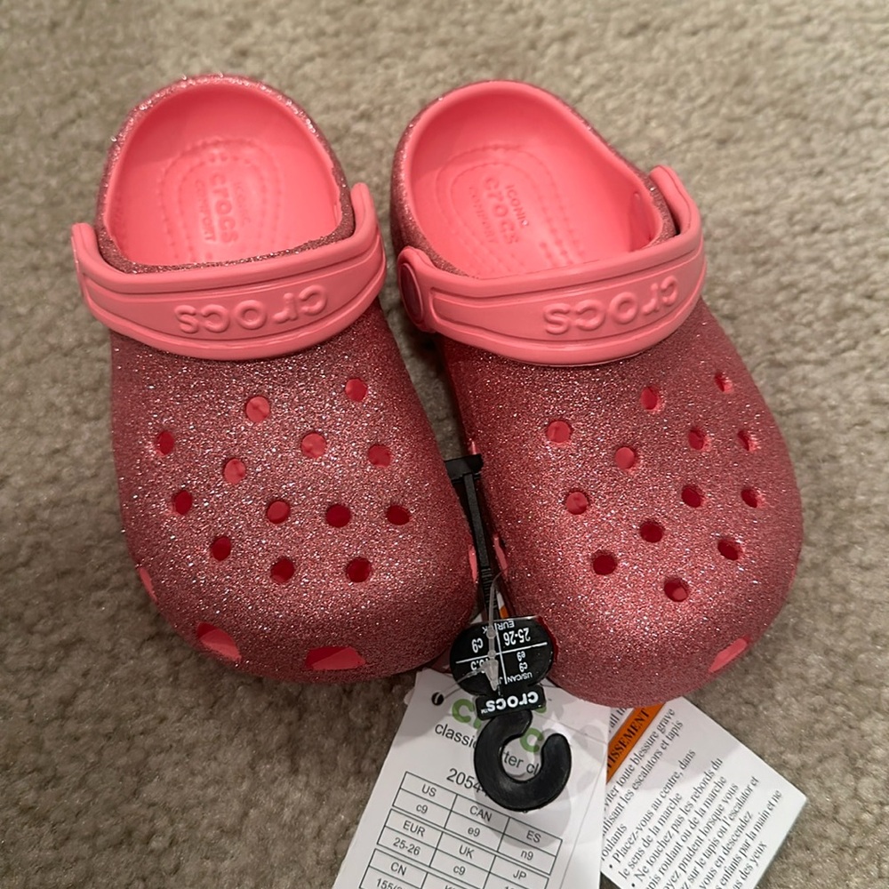Glitter pink crocs